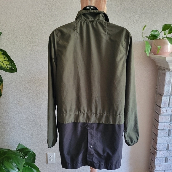 Herschel Supply Lightweight Jacket - Picture 3 of 8